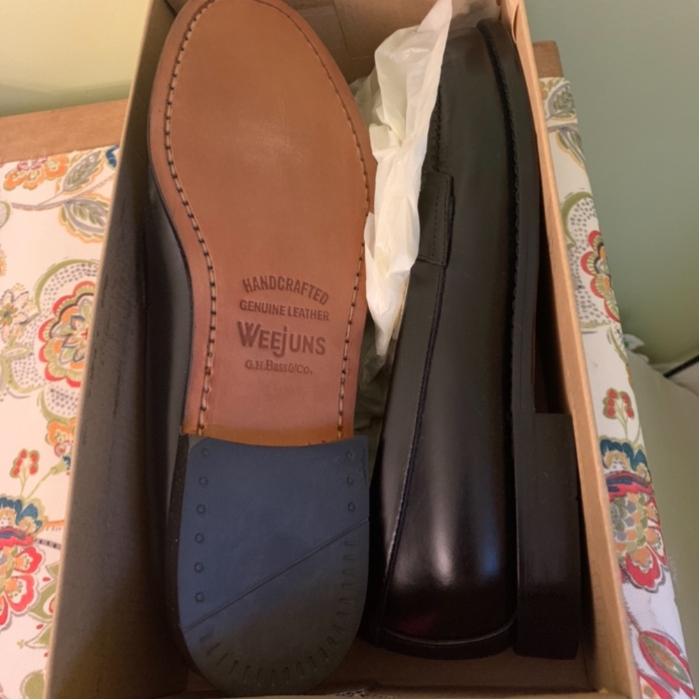 Men’s Black Weejuns Bass Leather Penny Loafer